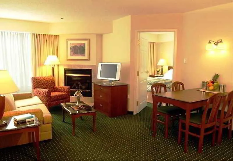 Residence Inn By Marriott Toronto Airport Hotel