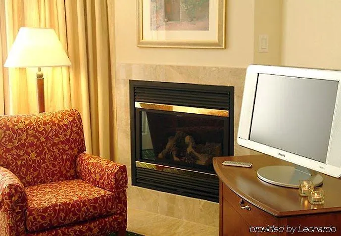 Residence Inn By Marriott Toronto Airport 3*,